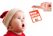 Bambino Stupito per aumentare dei prezzi